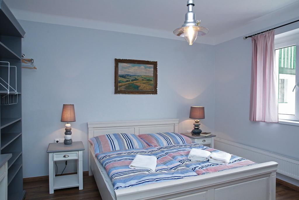 Apartments Michovka Koberovy Екстер'єр фото